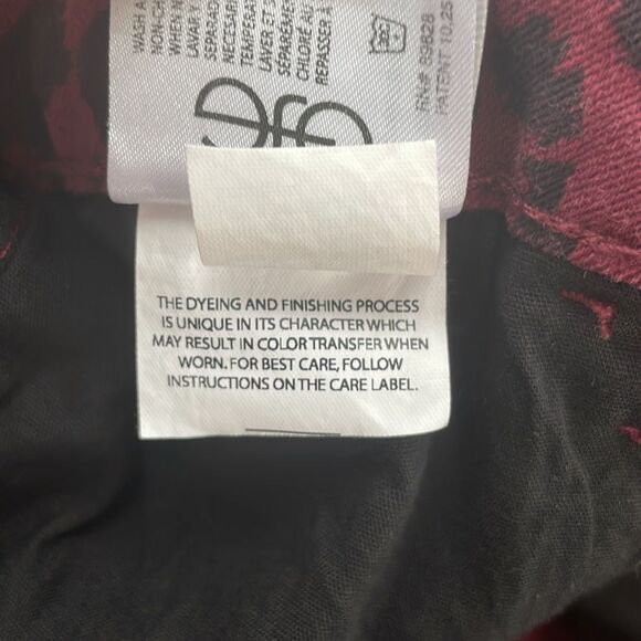 Social Standard by Sanctuary. Cheetah Print Ankle Skinny Jeans. Size 8. NWT. - Picture 13 of 14